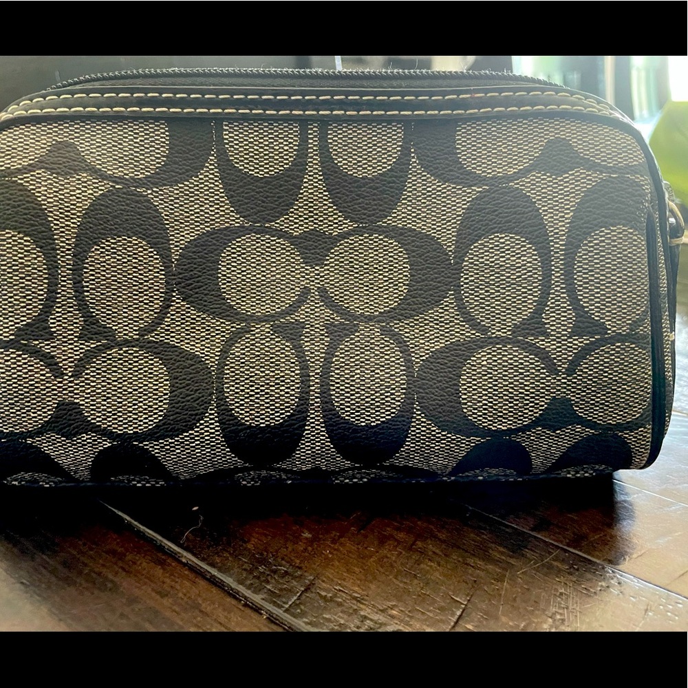 Coach cosmetic case